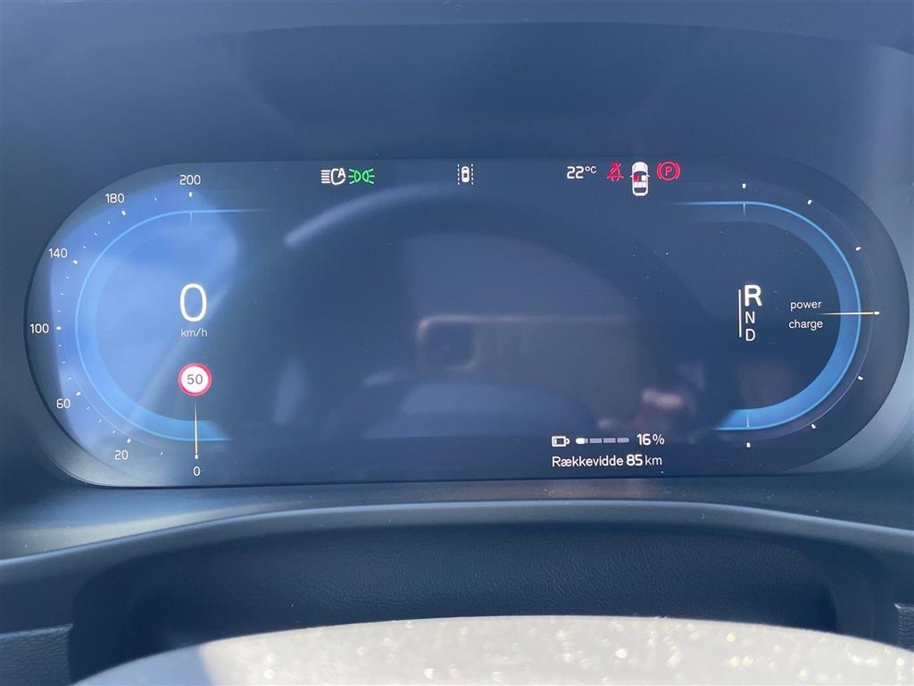 Volvo EC40 Black Edition billede 14