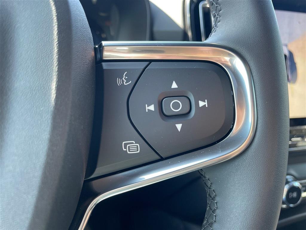 Volvo EC40 Black Edition billede 18