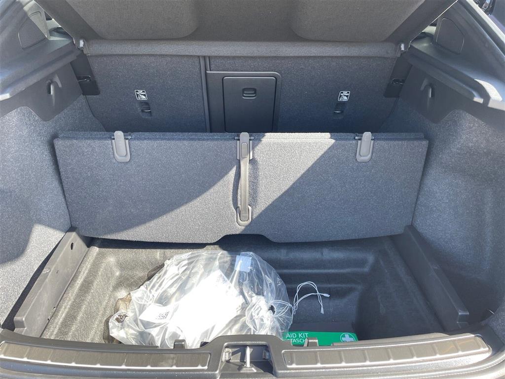 Volvo EC40 Black Edition billede 21