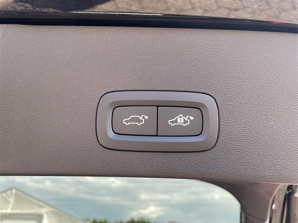 Volvo EC40 Black Edition billede 23