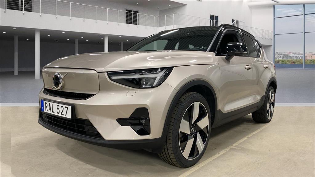 Volvo XC40 Plus