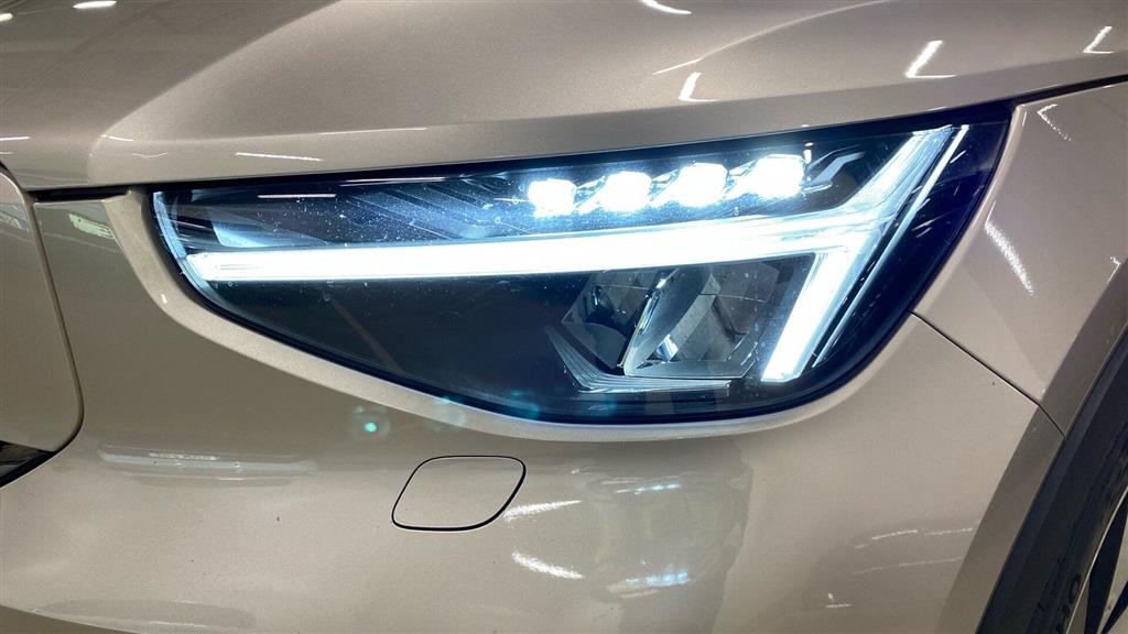 Volvo XC40 Plus billede 10