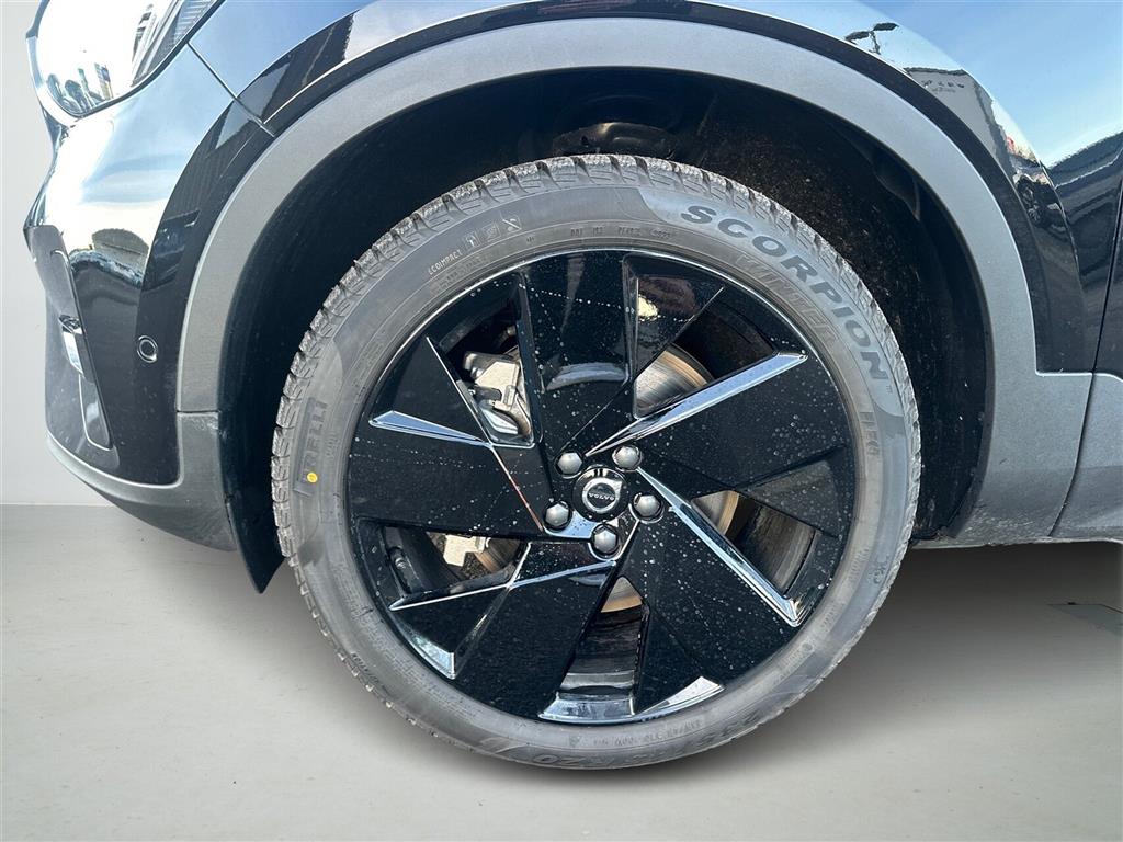 Volvo EX40 Black Edition billede 8