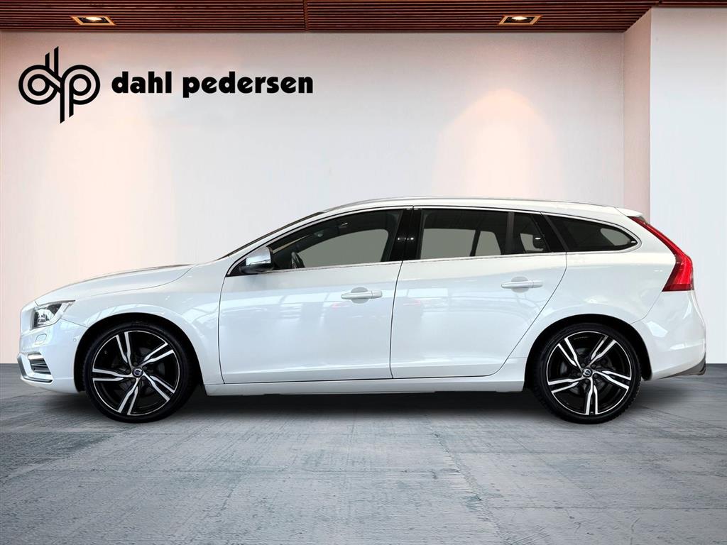 Volvo V60 R-design billede 2