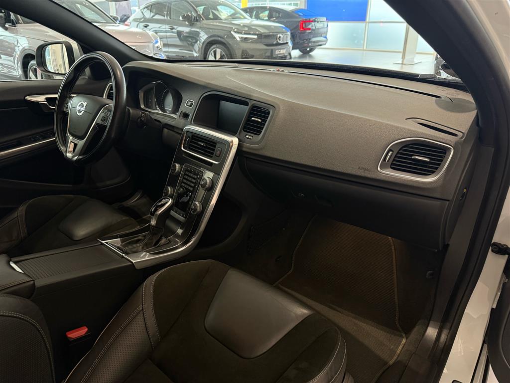 Volvo V60 R-design billede 9