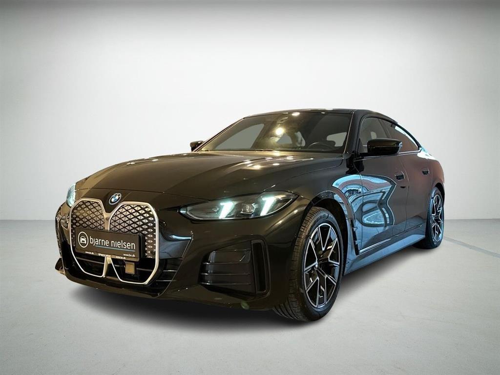 BMW i4 Charged M-Sport