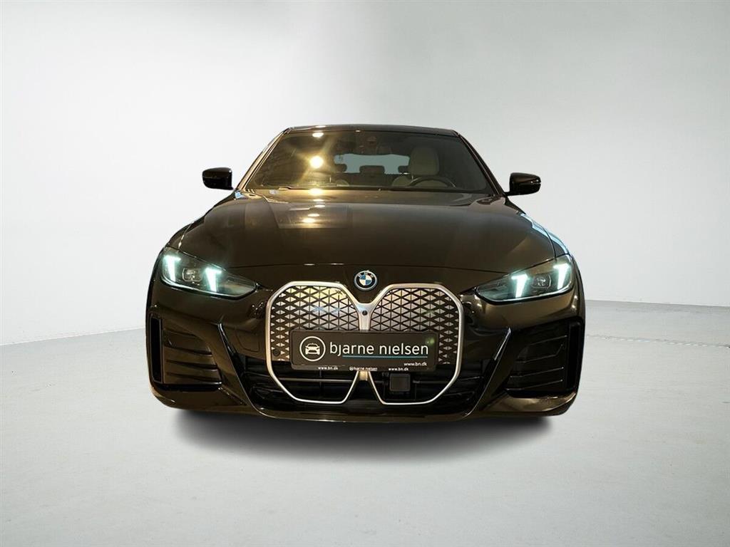 BMW i4 Charged M-Sport billede 6