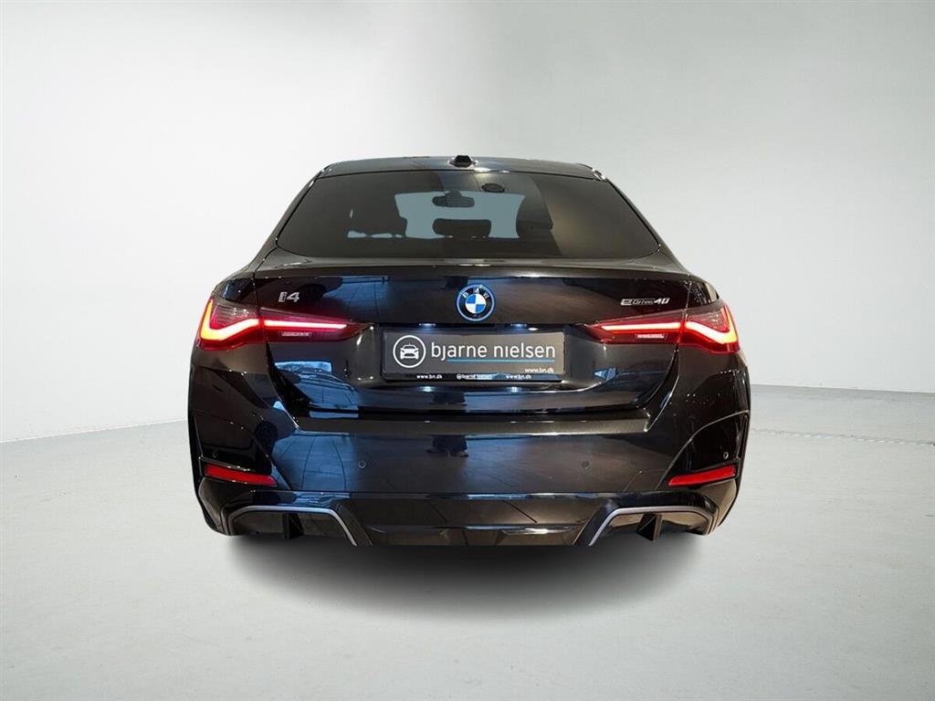 BMW i4 Charged M-Sport billede 7