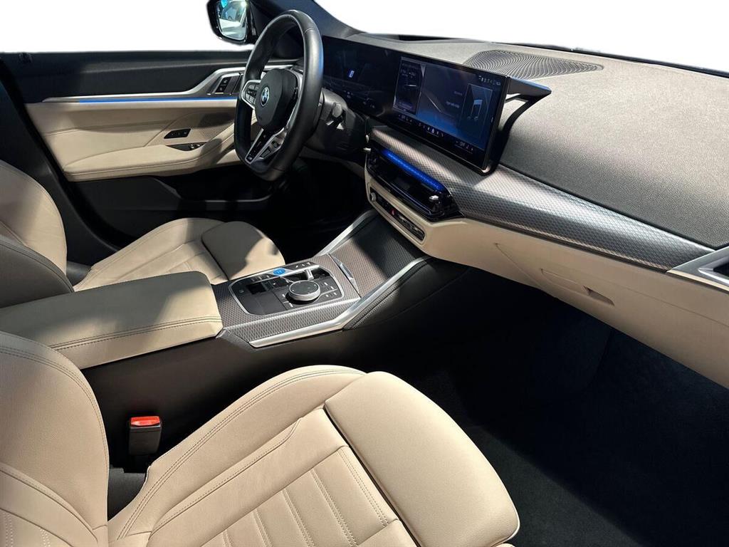 BMW i4 Charged M-Sport billede 10