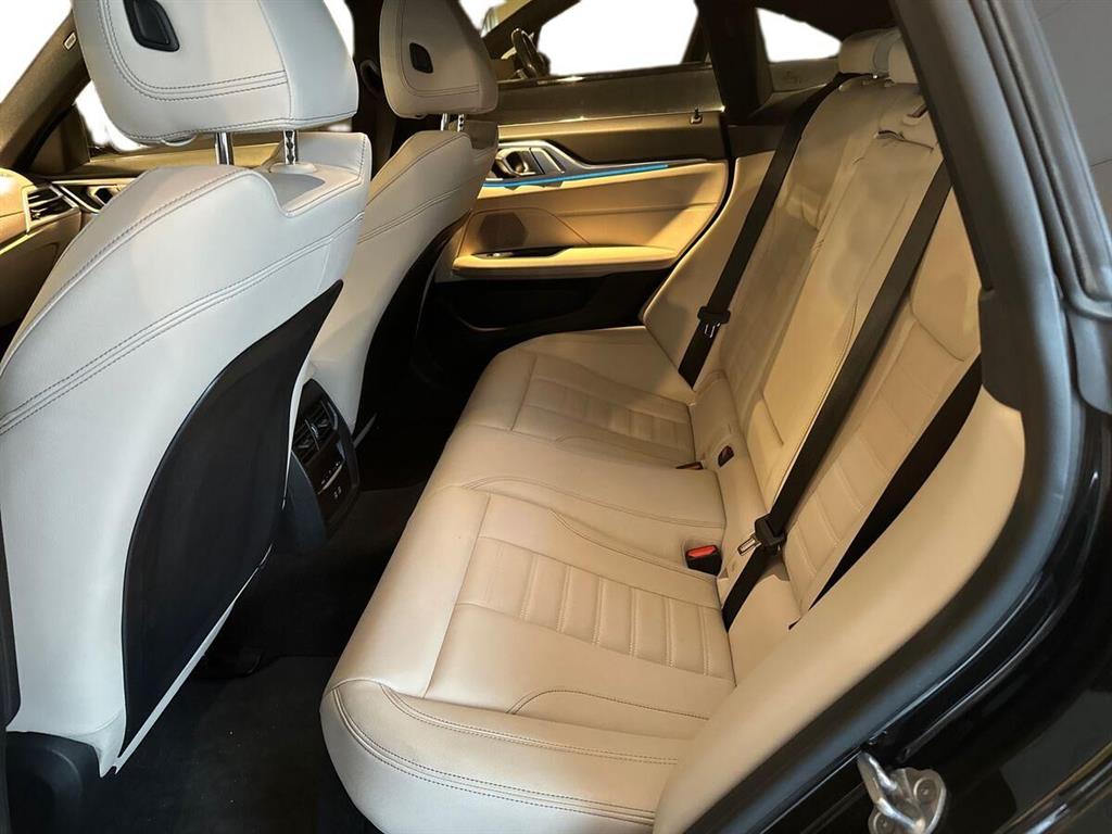 BMW i4 Charged M-Sport billede 12