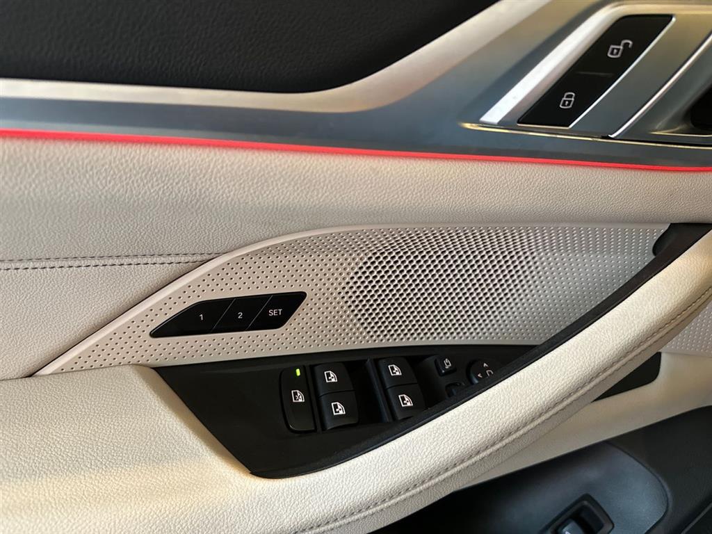 BMW i4 Charged M-Sport billede 16