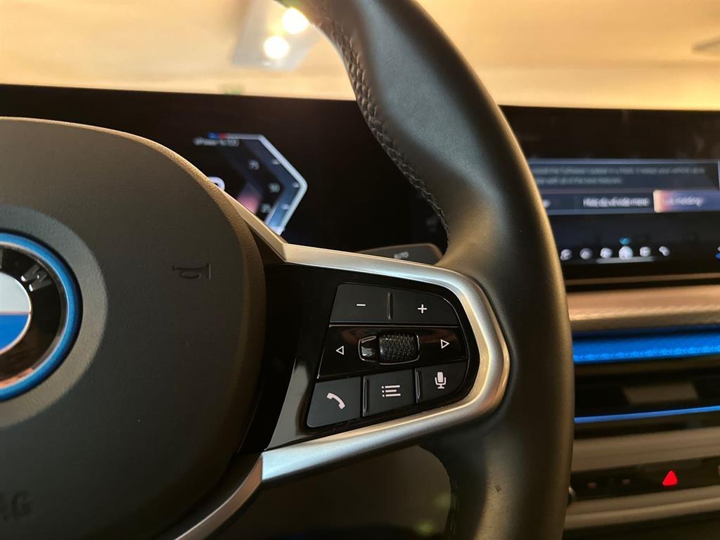 BMW i4 Charged M-Sport billede 18