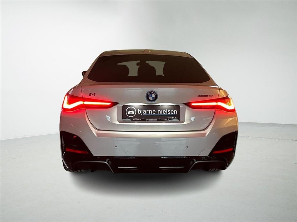 BMW i4 Charged M-Sport billede 7