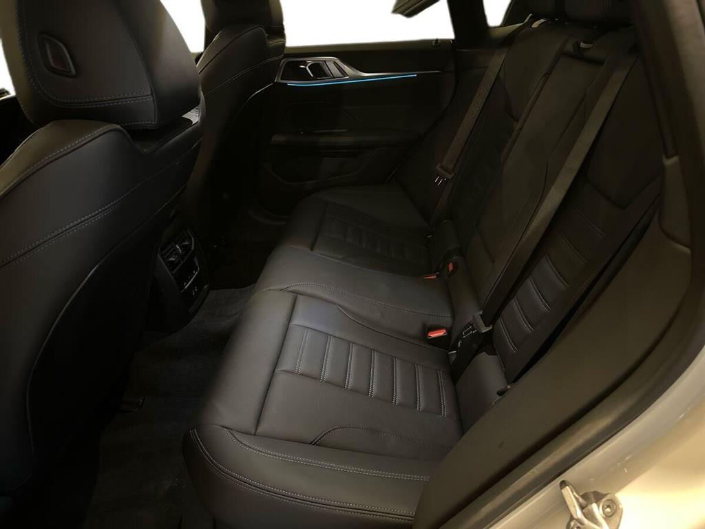 BMW i4 Charged M-Sport billede 12