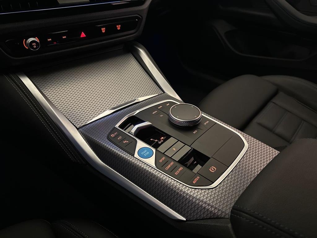 BMW i4 Charged M-Sport billede 15