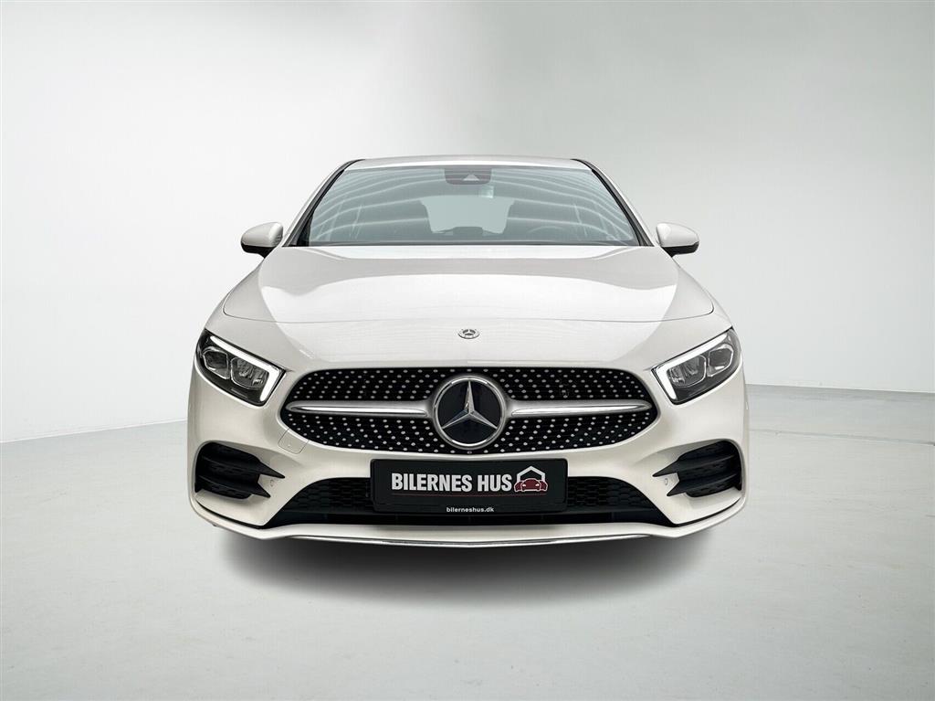 Mercedes-Benz A250 e AMG Line billede 7