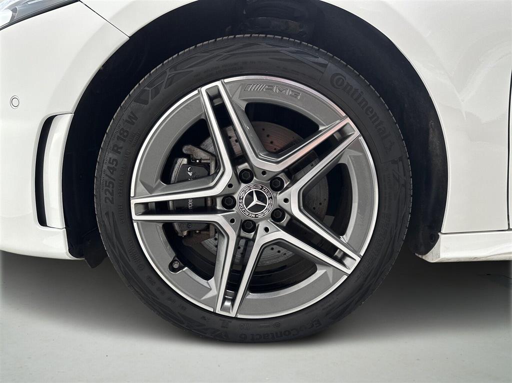 Mercedes-Benz A250 e AMG Line billede 9