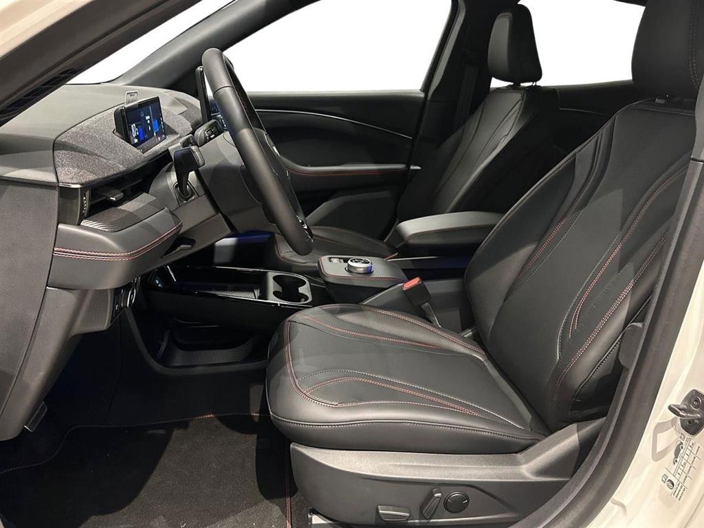 Ford Mustang Mach-E UR Premium billede 7