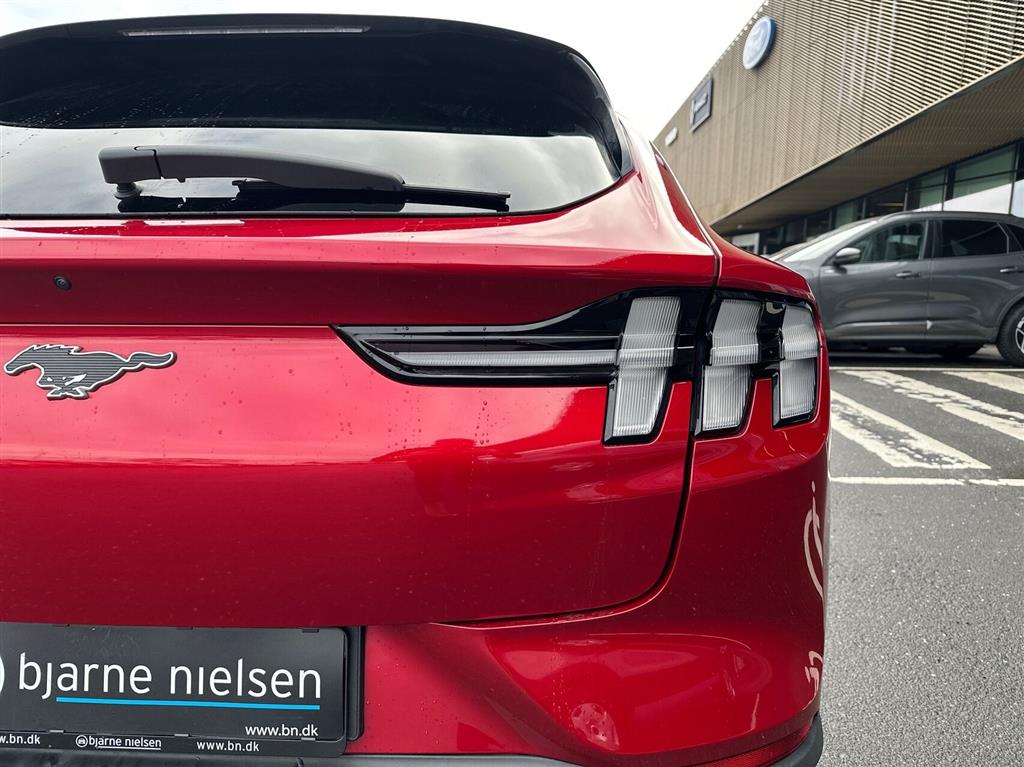 Ford Mustang Mach-E SR billede 18