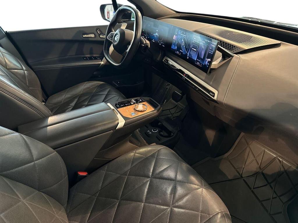 BMW iX Fully Charged billede 10