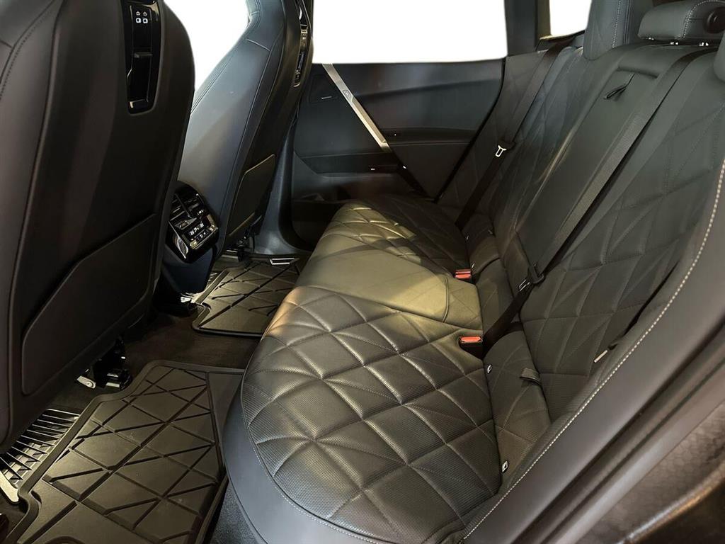 BMW iX Fully Charged billede 12