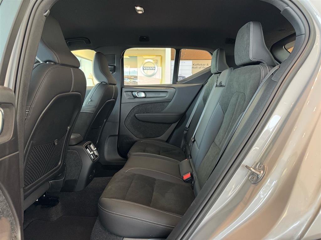 Volvo XC40 Plus billede 10