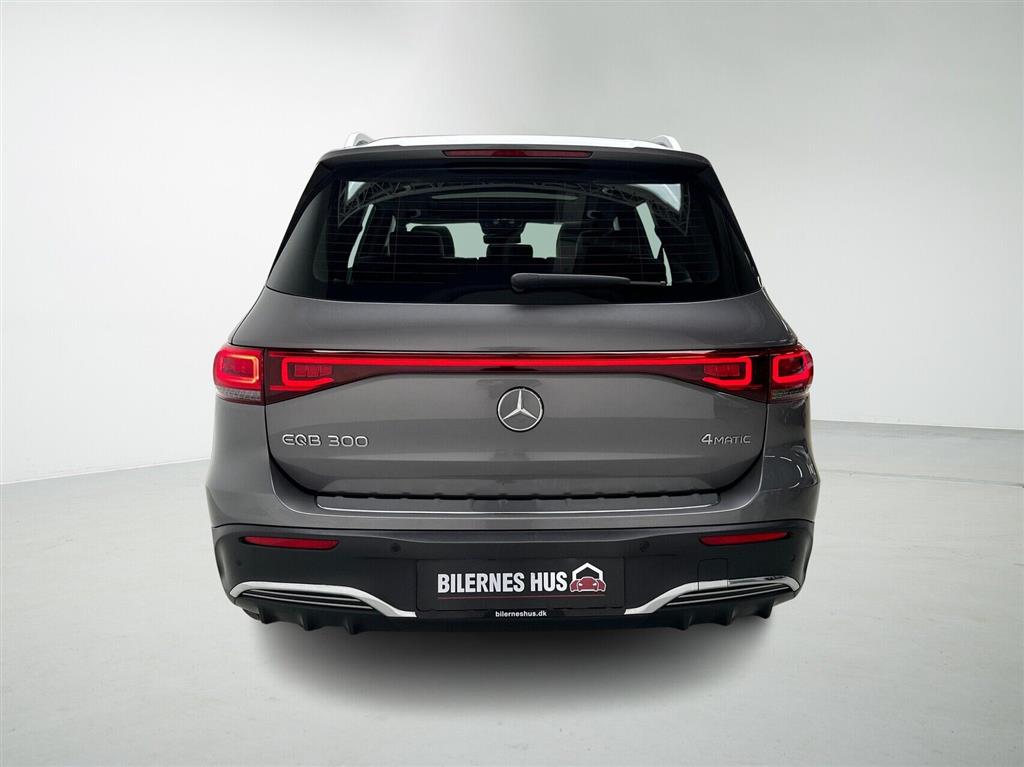 Mercedes-Benz EQB 300 AMG Line billede 8