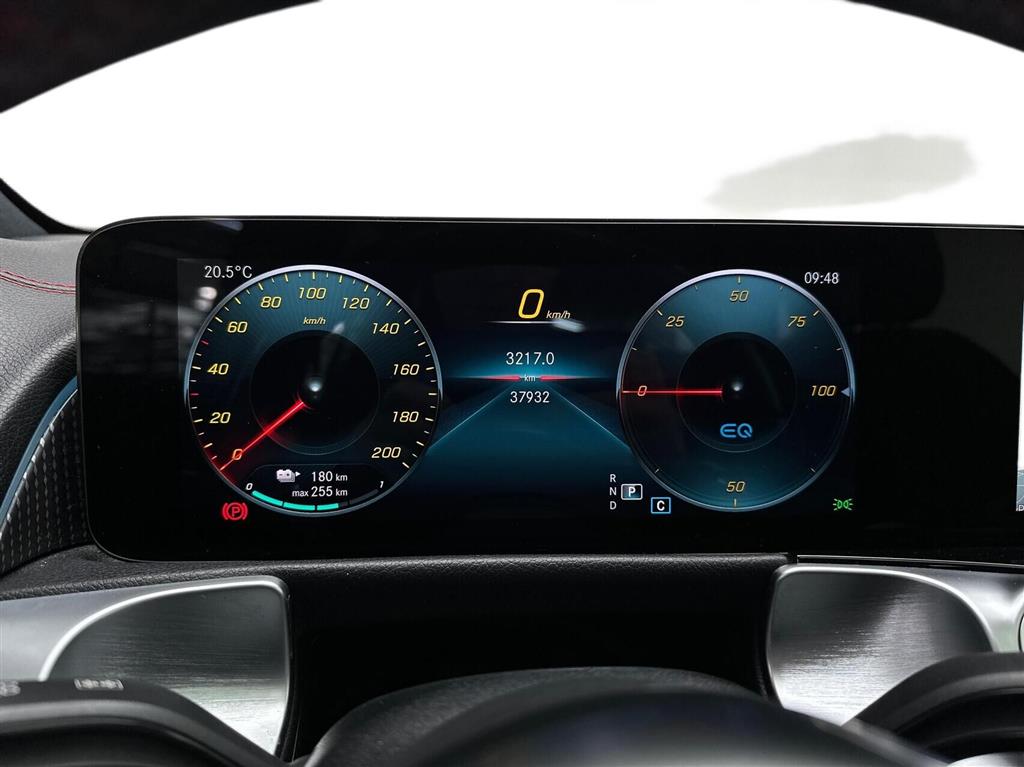 Mercedes-Benz EQB 300 AMG Line billede 15