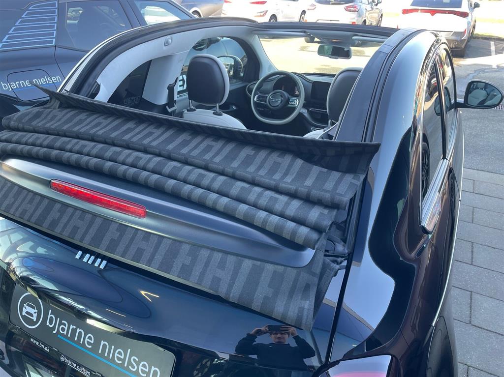 Fiat 500e La Prima billede 23