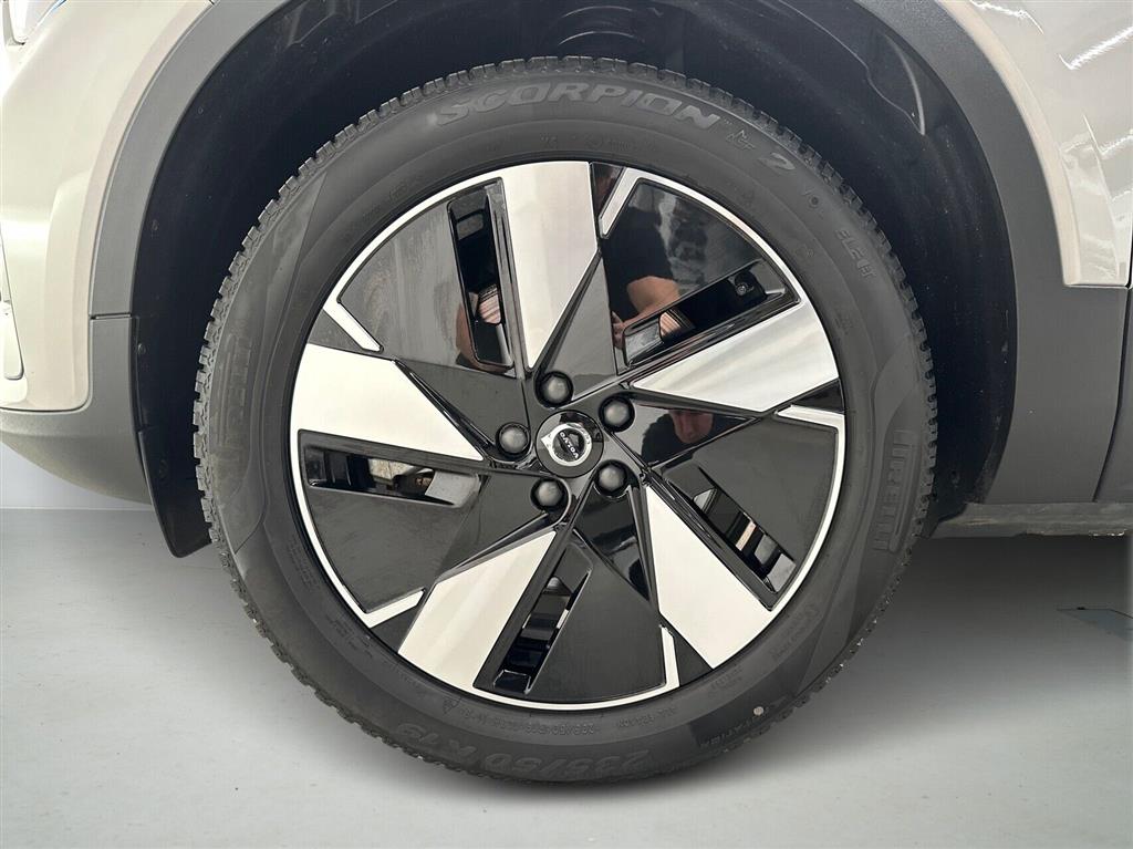 Volvo XC40 Plus billede 9