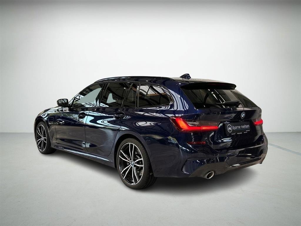 BMW 330e M-Sport billede 2