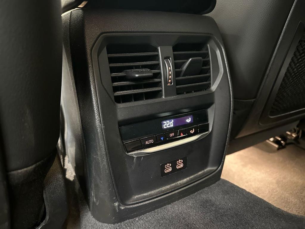 BMW 330e M-Sport billede 9