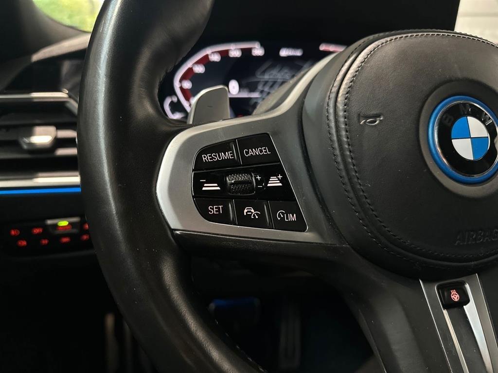 BMW 330e M-Sport billede 11