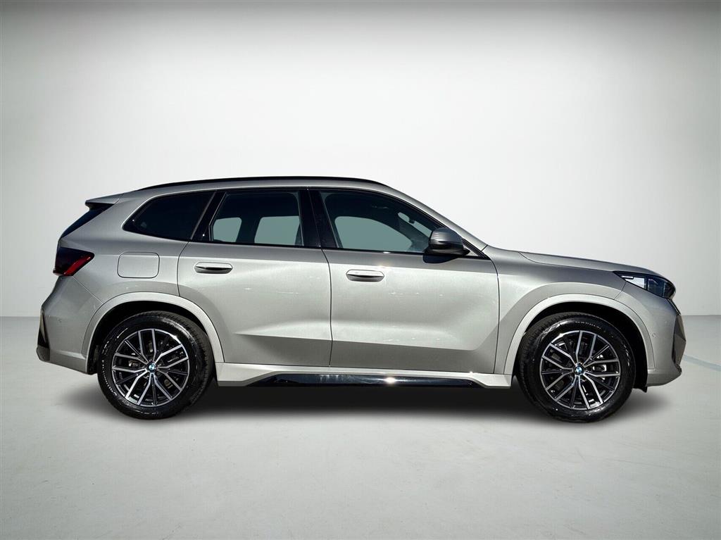 BMW iX1 M-Sport billede 6