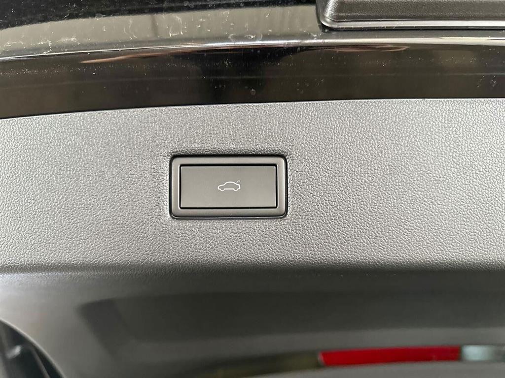 Ford Explorer UR Premium billede 21