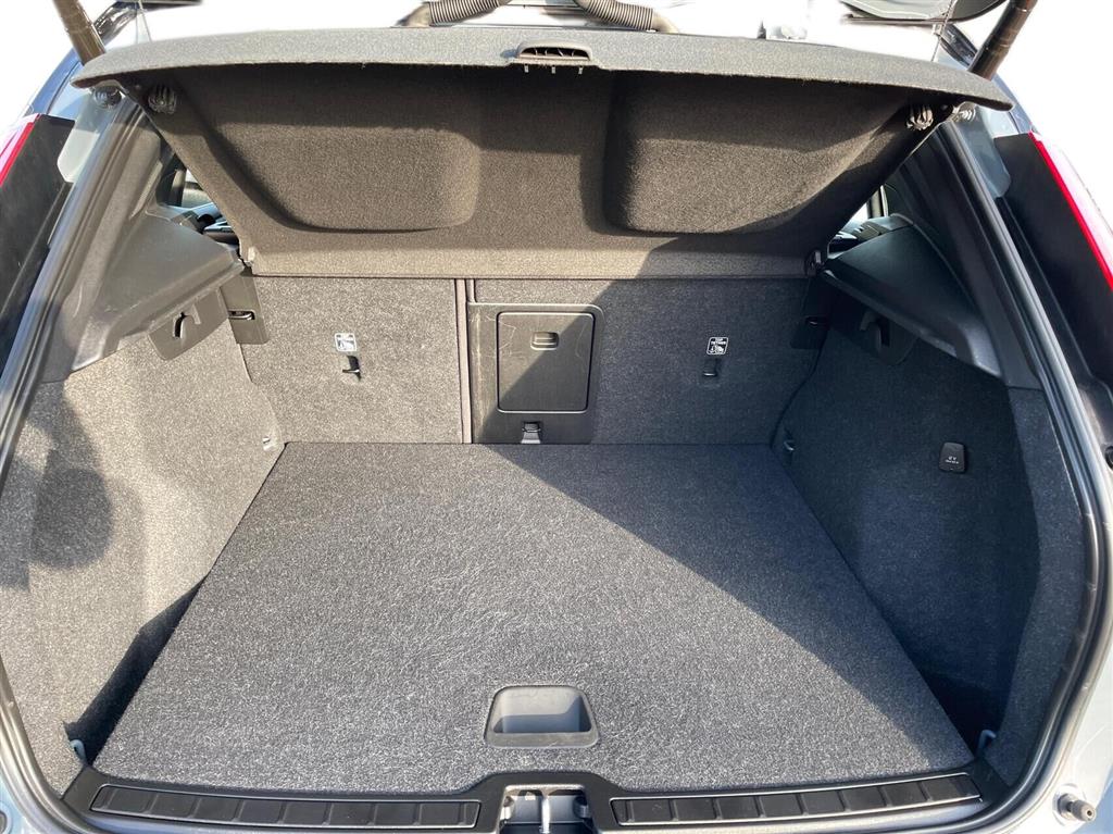 Volvo XC40 R-design billede 13