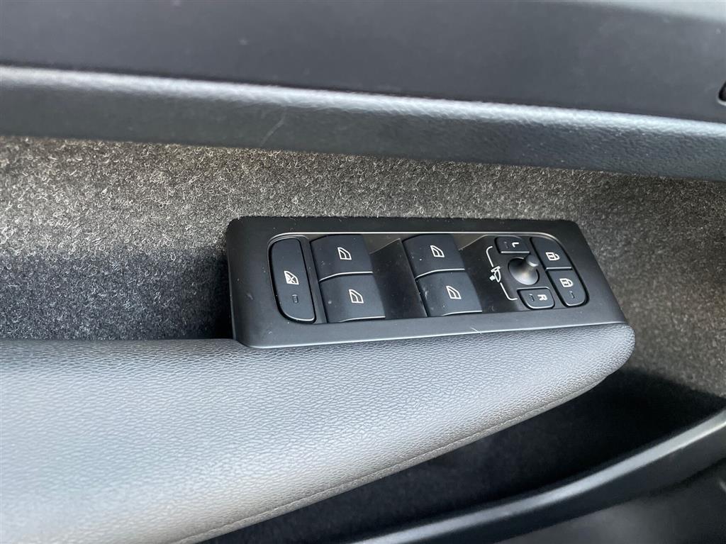 Volvo XC40 R-design billede 16