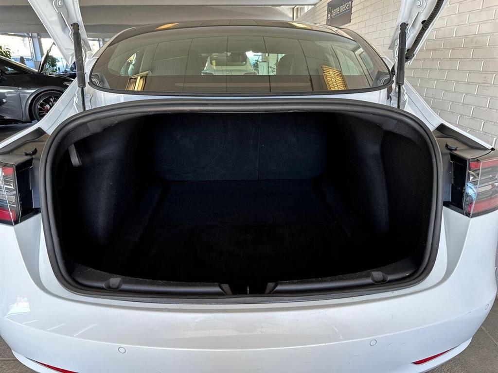 Tesla Model 3 Standard Range Plus billede 13