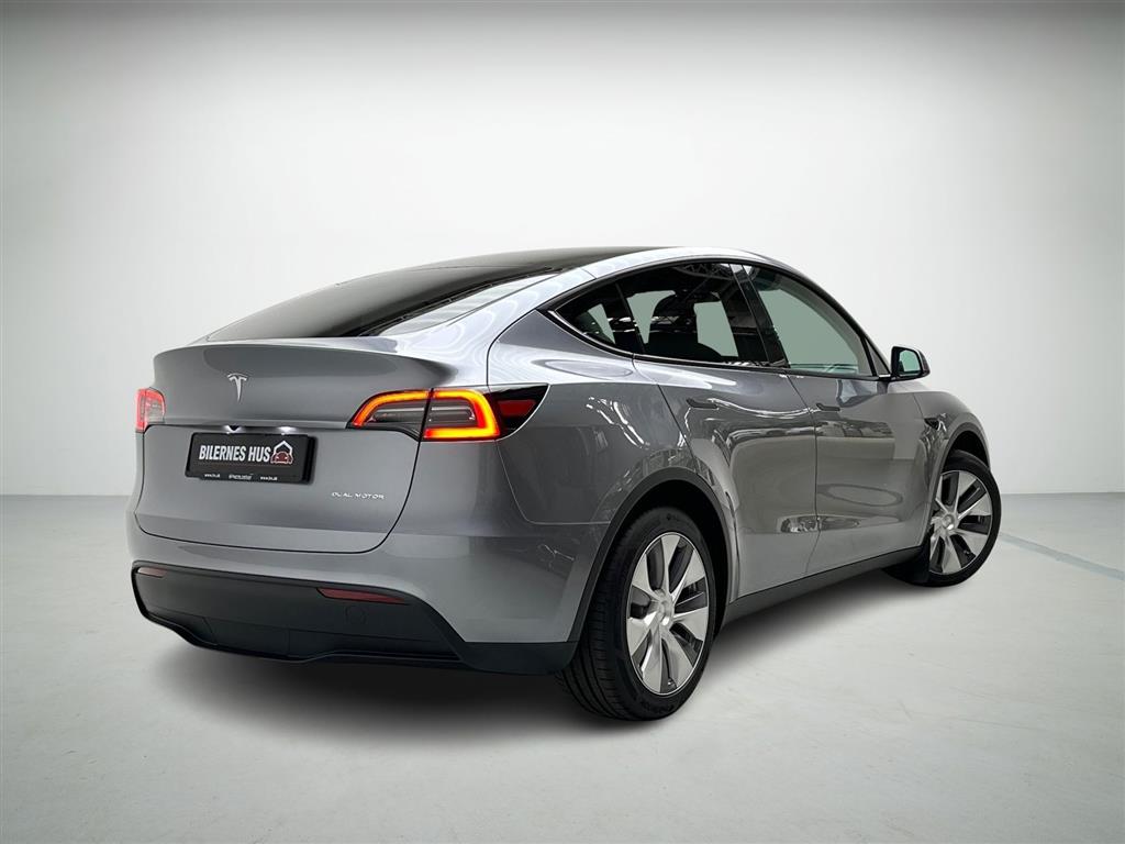 Tesla Model Y Long Range billede 2