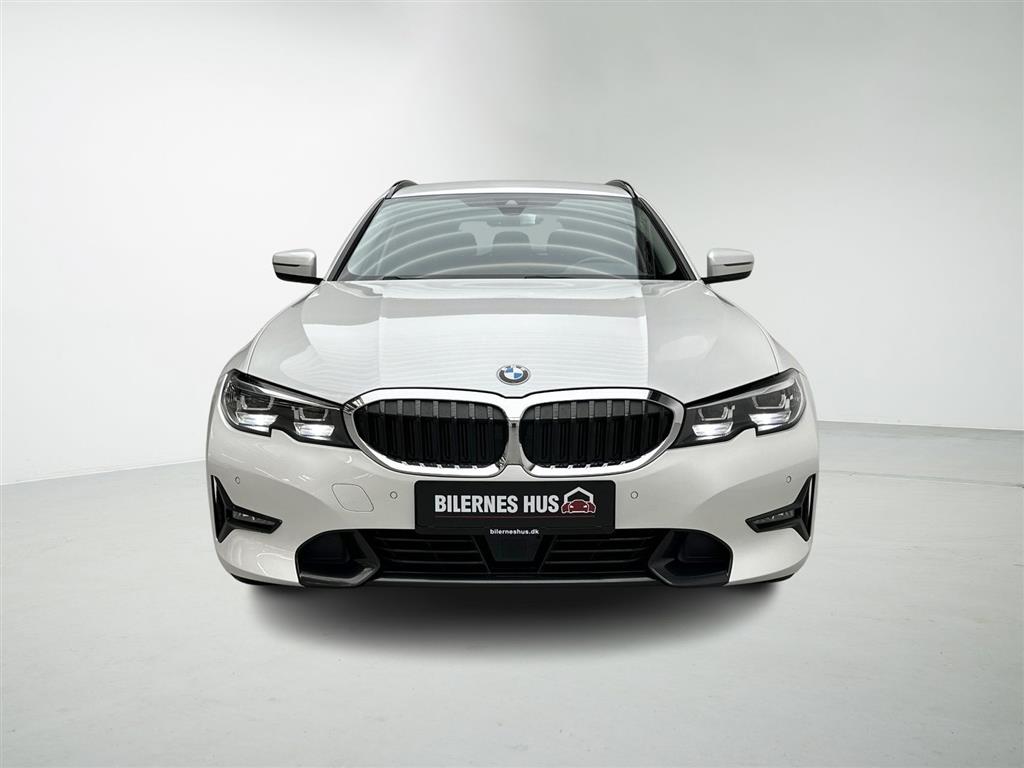 BMW 330e Sport Line billede 6