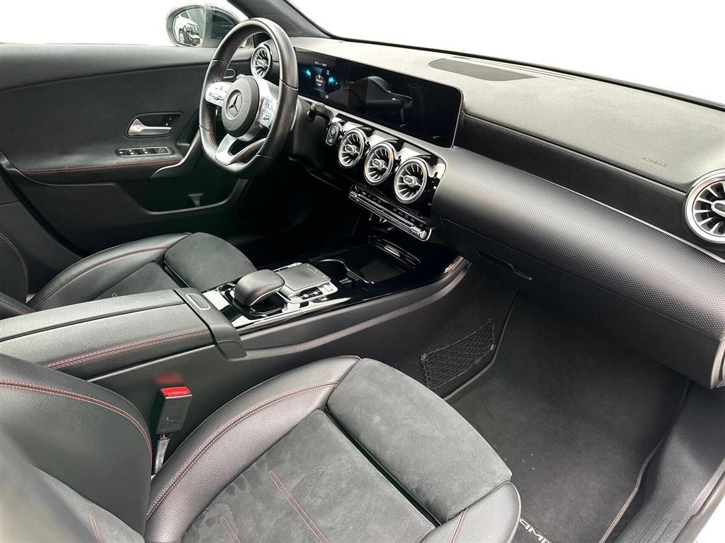 Mercedes-Benz A200 AMG Line billede 10