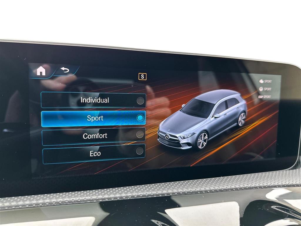 Mercedes-Benz A200 AMG Line billede 11