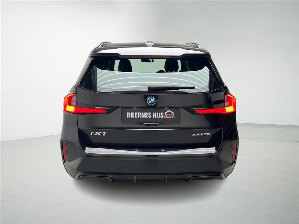 BMW iX1 Fully Charged billede 8