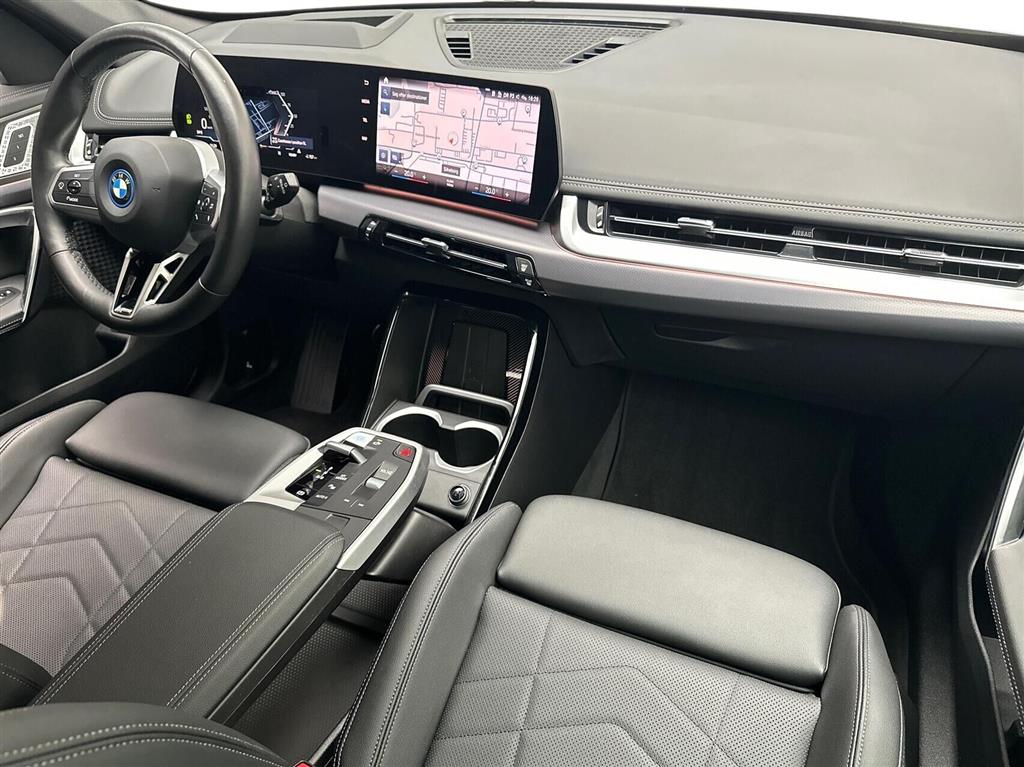 BMW iX1 Fully Charged billede 11