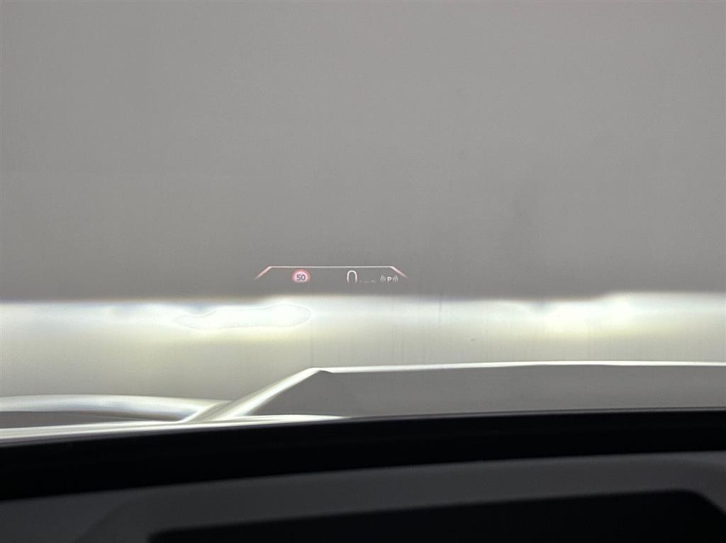 BMW iX1 Fully Charged billede 24