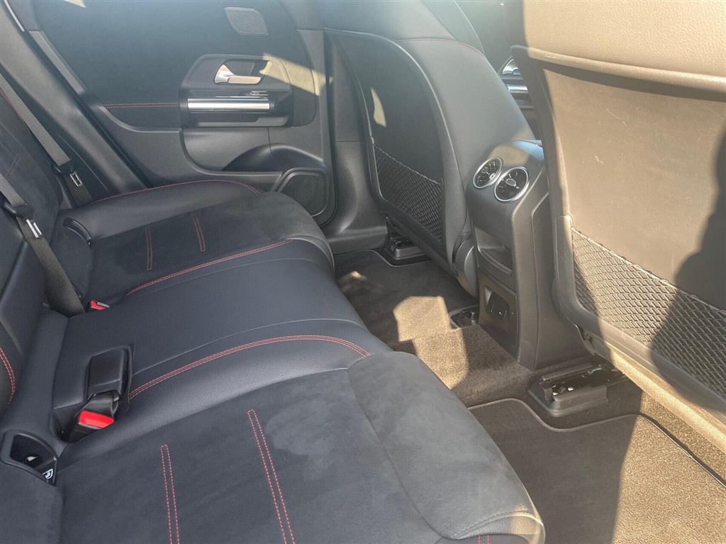 Mercedes-Benz EQA 250 AMG Line billede 12