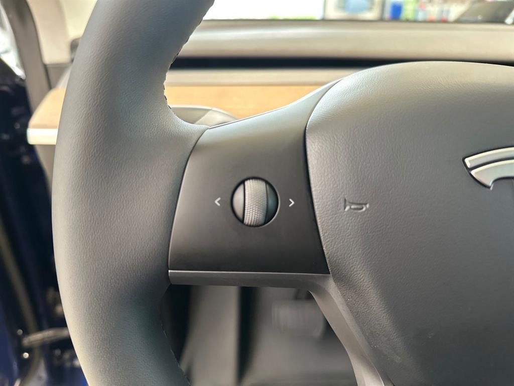 Tesla Model Y Long Range billede 16