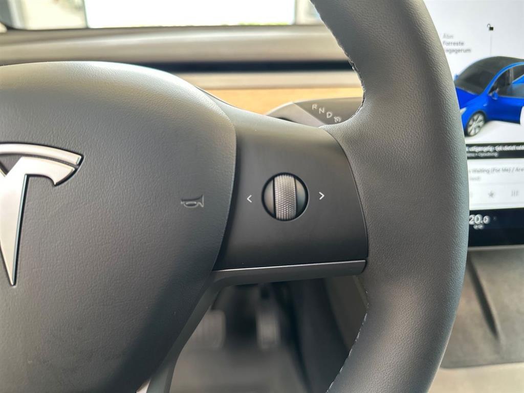 Tesla Model Y Long Range billede 17