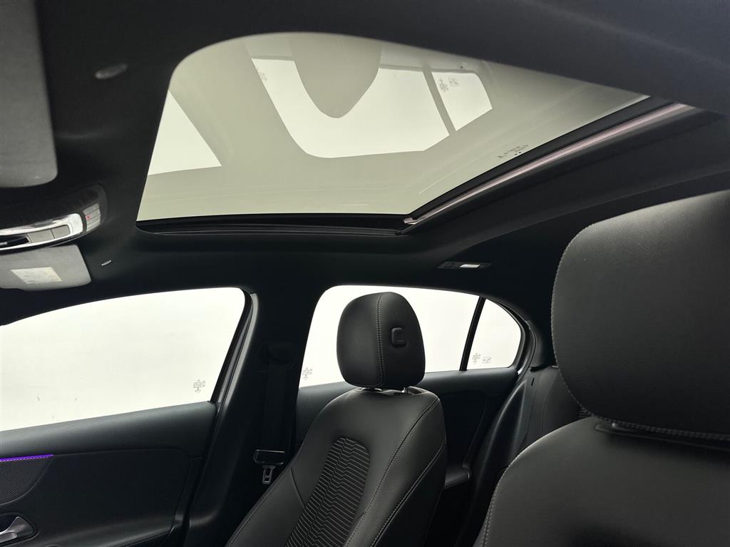 Mercedes-Benz A200 Progressive billede 18