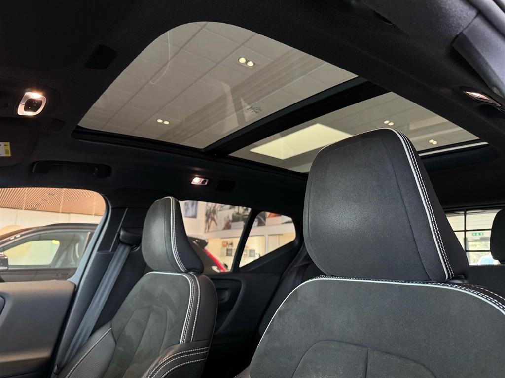 Volvo XC40 R-design billede 14